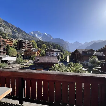 Tilia Penthouse דירה